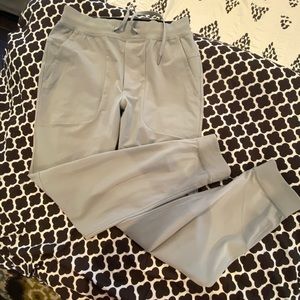 Men’s ABC Jogger 30” length light stone gray color